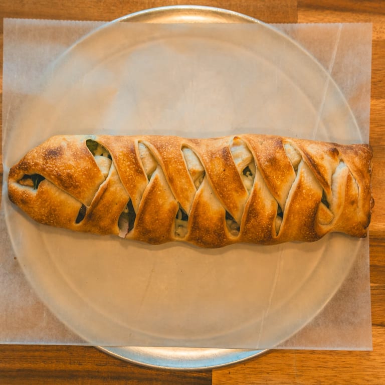 Savor Your Lunch with Us