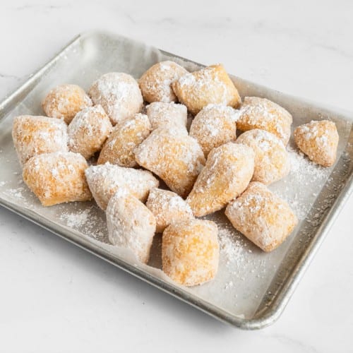 Zeppolis.